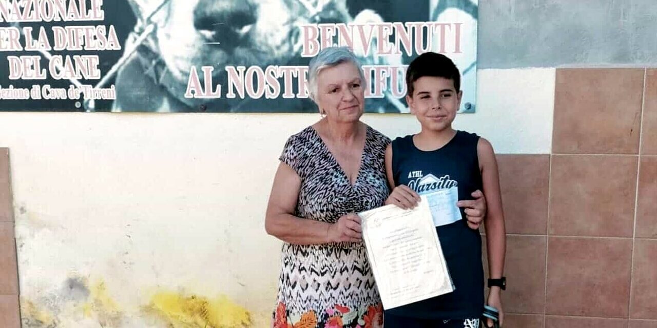 Il Cuore d’Oro di Alessandro: Un Bimbo che Cambia il Mondo con la Sua Prima Comunione